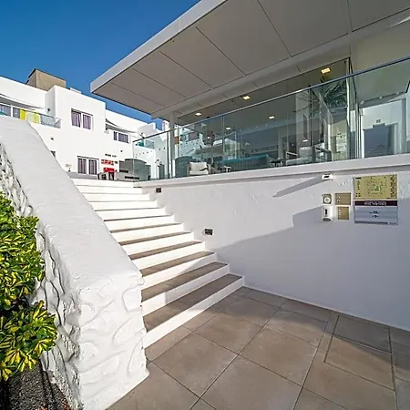 Guinate Club Lanzarote Island